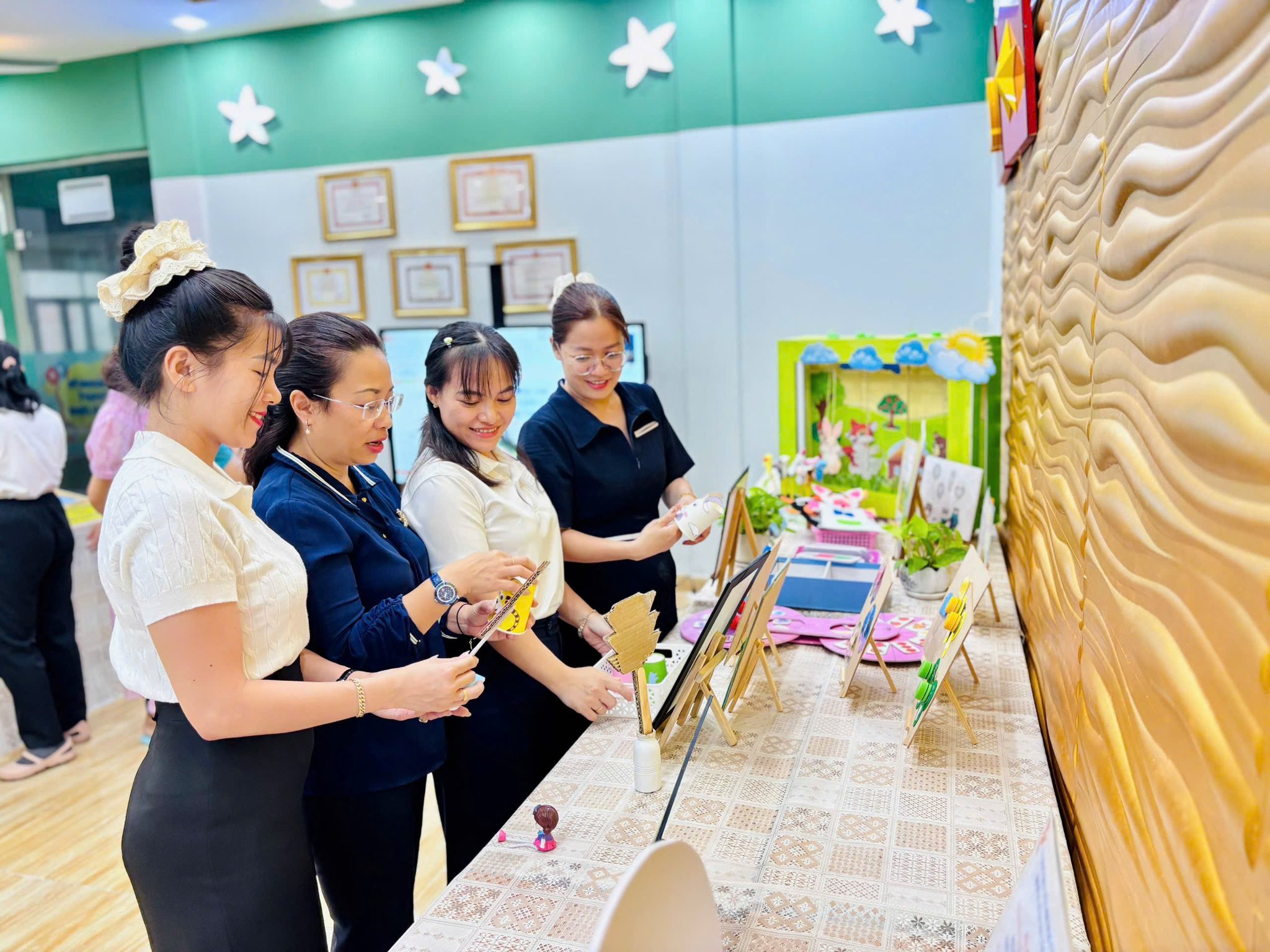 TRƯỜNG MẦM NON TÂN ĐỊNH TỔ CHỨC HỘI THI “GIÁO VIÊN DẠY GIỎI CẤP TRƯỜNG” VÒNG THUYẾT TRÌNH NĂM HỌC 2025 – 2026