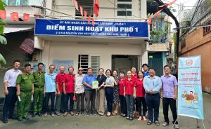 HỘI ĐỒNG NHÂN DÂN PHƯỜNG TÂN ĐỊNH TỔ CHỨC CHƯƠNG TRÌNH "GẮN KẾT NIỀM TIN - HÀNH ĐỘNG TRÁCH NHIỆM" TIẾP XÚC, GẶP GỠ, TRAO ĐỔI VỚI CỬ TRI KHU PHỐ 1, KHU PHỐ 2, KHU PHỐ 3 VÀ KHU PHỐ 9