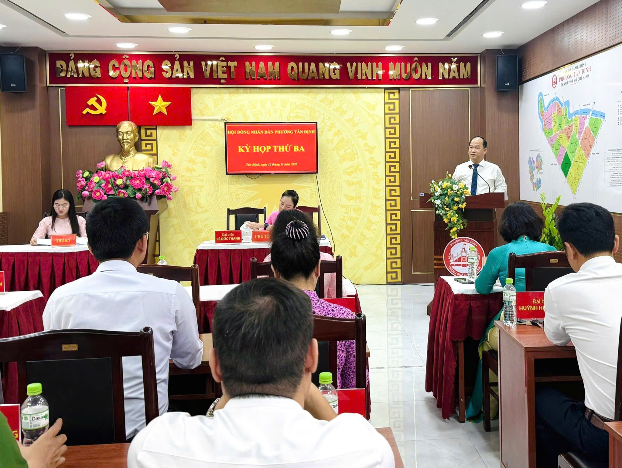 HỘI ĐỒNG NHÂN DÂN PHƯỜNG TÂN ĐỊNH, TỔ CHỨC KỲ HỌP THỨ BA - NHIỆM KỲ 2021-2026