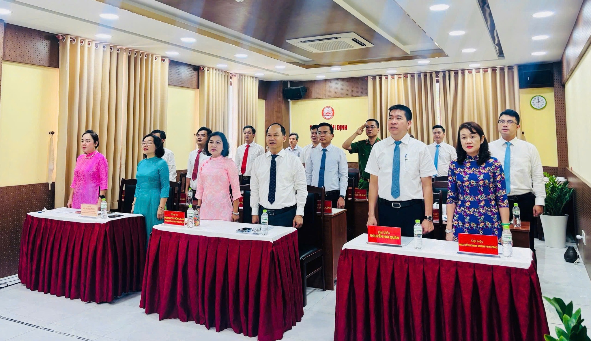 HỘI ĐỒNG NHÂN DÂN PHƯỜNG TÂN ĐỊNH, TỔ CHỨC KỲ HỌP THỨ BA - NHIỆM KỲ 2021-2026